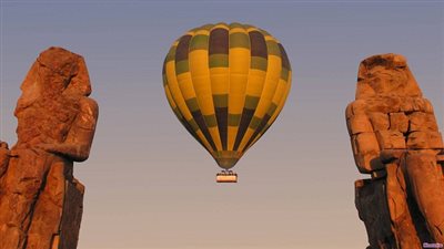 استئناف رحلات البالون الطائر بالأقصر