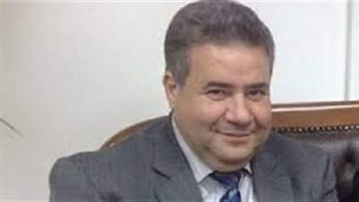 رئيس جامعة بنها يطالب أعضاء هيئة التدريس بحسن معاملة الطلاب