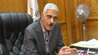 بالفيديو.. رئيس السكك الحديدية: الأطفال يقذفون القطارات بالطوب