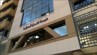 إنقاذ 5 عمال بعد احتجازهم داخل مصعد بمبنى 