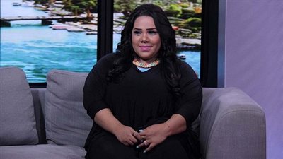 بالفيديو.. شيماء سيف تهنئ دنيا سمير غانم بطرح 