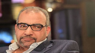 بيومي فؤاد يتجه إلى الأراضي المقدسة 