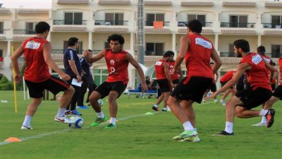 تدريبات الأهلي تشهد منافسة قوية بين اللاعبين