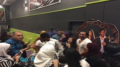 بالصور.. حسن الرداد في سيتي ستارز يحتفل بفيلم 