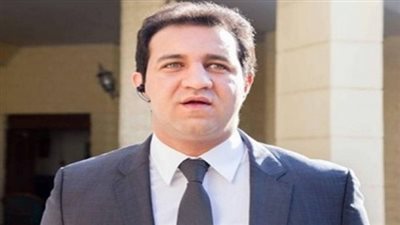 أحمد مرتضى منصور يطالب بإيقاف حركة القطارات في مصر 