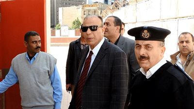 مدير شرطة النقل يتفقد عددًا من محطات مترو الانفاق