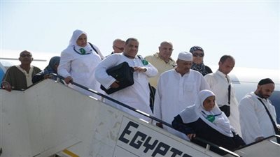 مصر للطيران تسير 24 رحلة لنقل 5000 حاجا للقاهرة.. غدًا 