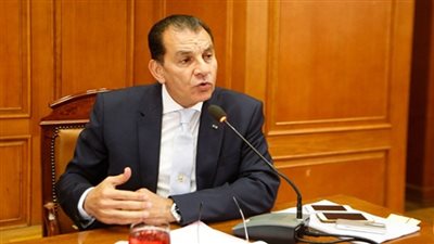 حاتم باشات يستقبل رئيس اتحاد اللجان الأولمبية الإفريقية