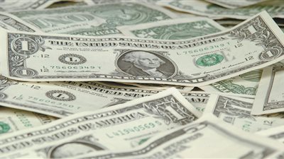 تعرف على أسعار الدولار في السوق السوداء