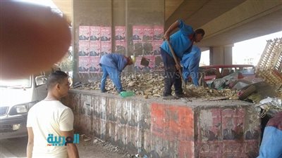 بالصور.. حملة لإزالة الاشغالات بطريق 