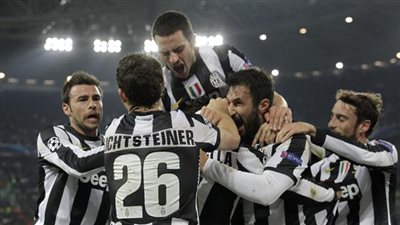 بالفيديو.. يوفنتوس يهزم كاليارى برباعية وينفرد بصدارة الدورى