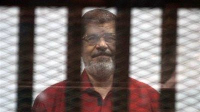 تأجيل محاكمة مرسي و24 آخ­رين في 