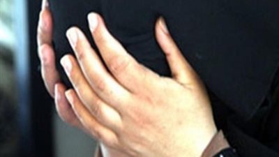 على طريقة الحاج متولي.. سيدة تتزوج عرفيًا من 4 رجال في نفس الوقت