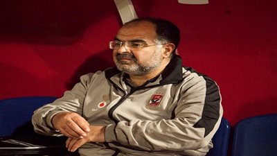 طبيب النادى الأهلي يحذر اللاعبين من تناول العقاقير والمنشطات