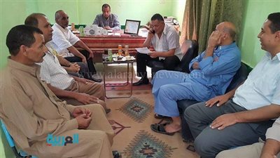 بالصور.. مدير الإدارة التعليمية يتابع الاستعدادات النهائية للمدارس