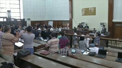 حجز اشكال داود خيرت علي حبسه بتهمة اهانة القضاء للحكم