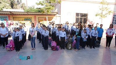 بالصور.. مدارس السويس الخاصة تبدأ العام الجديد رسميًا