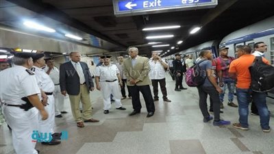 مدير شرطة النقل يتفقد عدد من محطات مترو الأنفاق