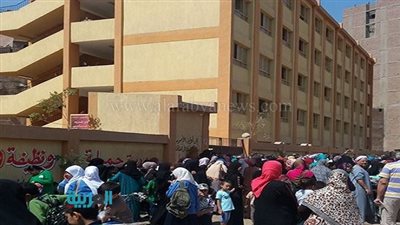 بالصور.. نظافة الجيزة ترفع كفاءة المناطق حول المدارس 