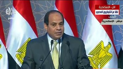 السيسي يشهد فيلم تسجيليي لمراحل تطوير 