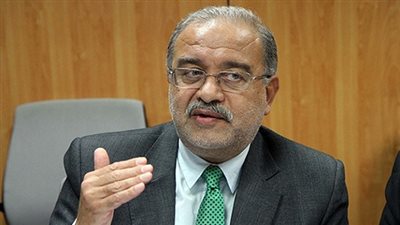 رئيس الوزراء يناقش مع 