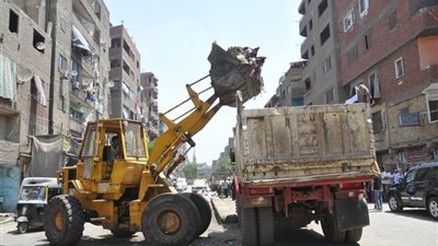 رفع 1000 طن مخلفات من أرض مطار إمبابة