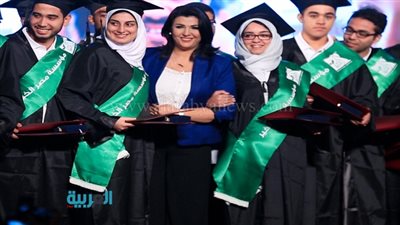 بالصور.. منى الشاذلى سفيرة للتعليم بمؤسسة مصر الخير 