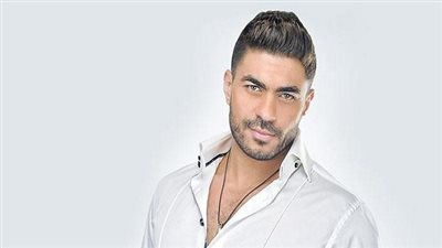 بالصور.. خالد سليم يحتفل بعيد ميلاد ابنته على 