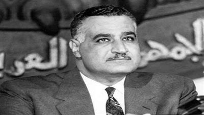بالفيديو.. أبرز محطات الرئيس جمال عبدالناصر.. عدو الإخوان الأول.. سب بريطانيا في مؤتمر جماهيري.. اعترف بمصرية تيران وصنافير.. ويرد على الأمريكيين: المعونة على 