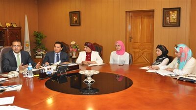 جامعة المنصورة تبحث رعاية الموهوبين والمبتكرين مع 