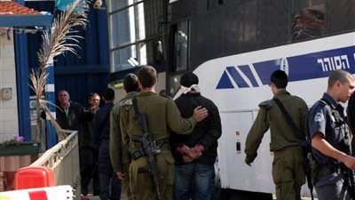 الاحتلال يصدر 