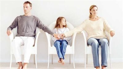 قانون الرؤية.. سلاح تأديب الأم المطلقة للزوج.. والطفل هو الضحية.. المتضررين: 