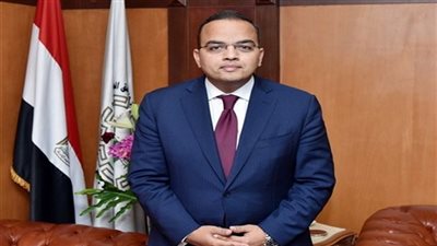 رئيس أركان المنطقة الشمالية يضع حجر أساس أول مدينة طبية فى مصر