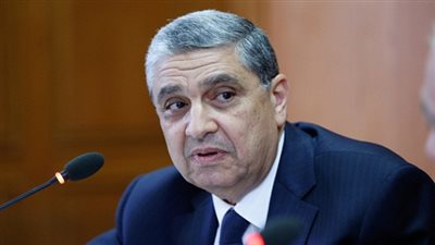وزير الكهرباء يقدم العزاء في ضحايا تفجير شمال سيناء