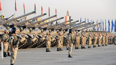 القوات المسلحة تنتج فيلمًا تسجليًا عن معركة 