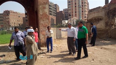 بالصور.. رئيس حي المرج يتفقد أرض قصر نعمت 