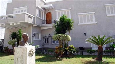 اليوم.. افتتاح معرض نبيل صادق بعنوان 