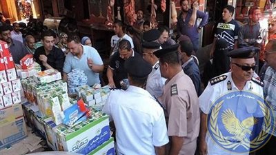 ضبط 926 علب سجائر لبيعها بأزيد من السعر الرسمي بالقاهرة