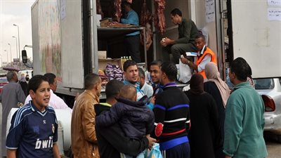 التموين تضخ 50 ألف طن سكر عبر سيارات الوزارة المتنقلة