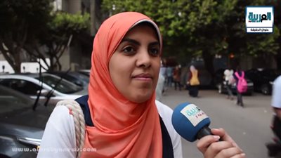 بالفيديو.. تدخين الفتيات موضة أم منافسة للشباب؟.. مواطنون: تقليد أعمى للغرب.. وآخرون: