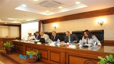 محافظ الجيزة لرؤساء الأحياء: طبقوا القانون دون تجاوزات