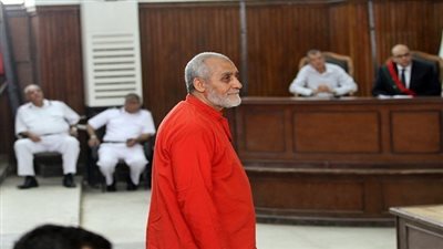 محمد بديع يطعن بالتزوير على 