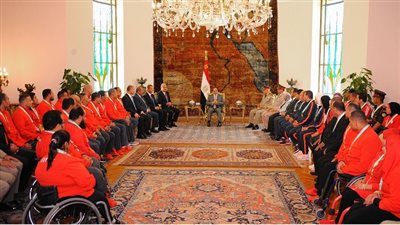 السيسي يكرم الحاصلين على ميداليات بالأوليمبية والعسكرية