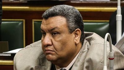 مصطفى سالم يتهم 