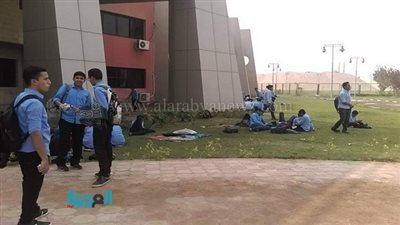بالصور.. عودة الكهرباء لمدرسة 6 أكتوبر للعلوم والتكنولوجيا.. وكيل مجلس الأمناء: التيار وحده لا يكفي.. والطلاب: مستمرون حتى الحصول على كل الخدمات