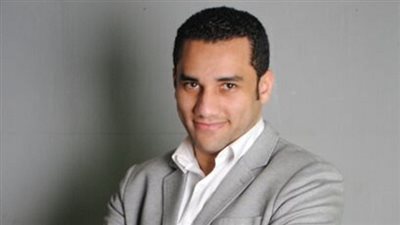 أحمد على يلتقي وزير الإسكان لمناقشة أزمة محطة الصرف الصحي 