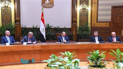 السيسي: للتعليم دور في مكافحة الإرهاب.. ويؤكد: يوسع آفاق الطلاب