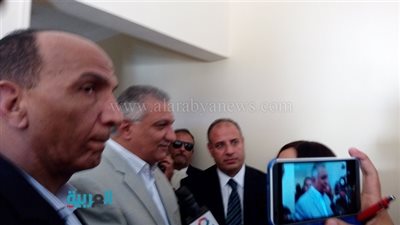 وزير التنمية المحلية: 