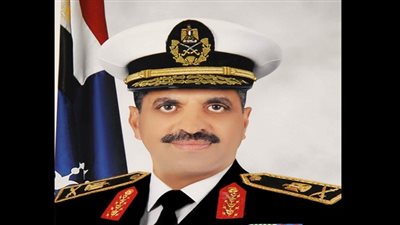 الفريق أسامة منير: 