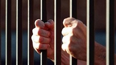 حبس بقال سنة وغلق محله بتهمة بيع كيلو سكر بـ12جنيه